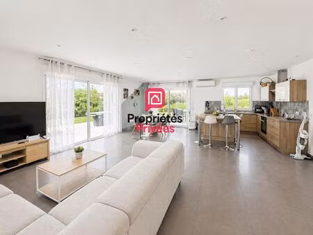 maison plain-pied 2017 - 128 m² - 3 chambres - jardin et calme