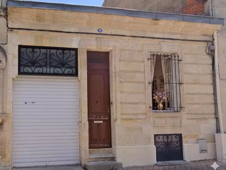 a vendre échoppe à rénover avec garage  jardin et dépendances