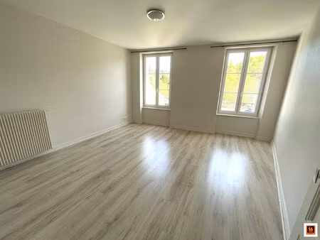 adorable maison en triplex