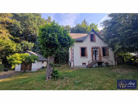 maison familiale à liginiac