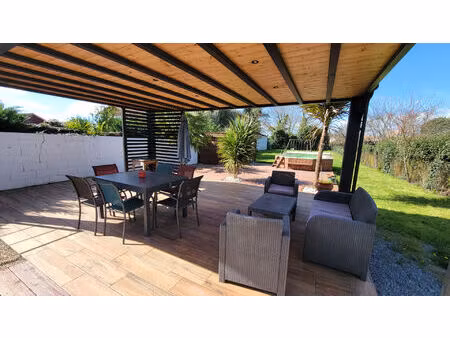 vente maison 4 pièces  100.00m²  lons