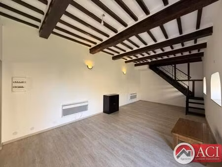 ensemble d'habitation de 310m² saint-crépin-ibouvillers