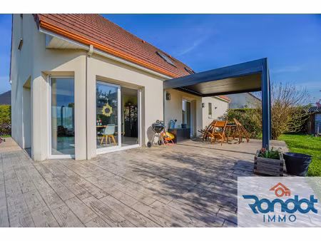 maison 7 pièces / 5 chambres / 146 m2 / 705 m2 terrain