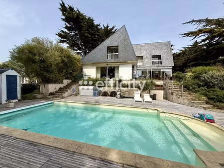 maison 8 pièces - 328 m²