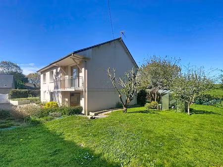 maison à vendre - centre de chateau gontier - commerces à pied