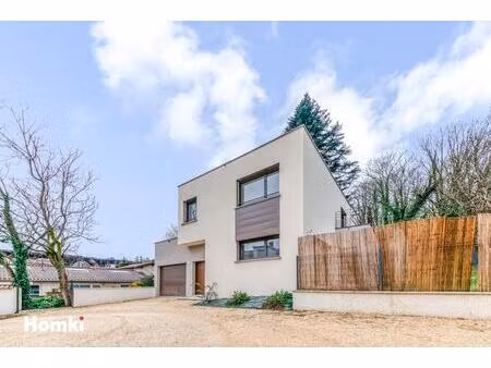maison/villa t6 de 147 m2 à sainte-foy-lès-lyon 69110