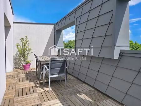 appartement récent en dernier étage avec terrasses
