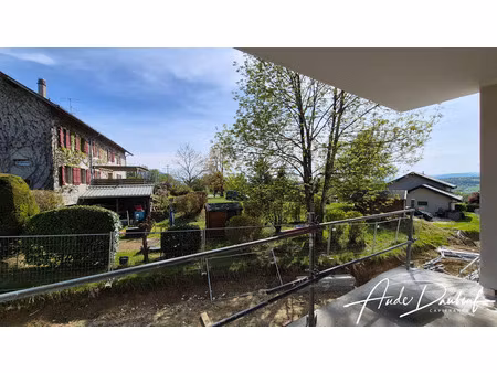 les ollières - appartement t4 de 82 m2 avec terrasse de 11 m2  vue sur campagne