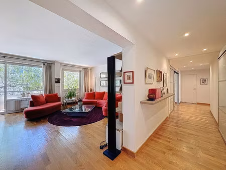 ainay  t4 de 138 m² avec balcon et possible garage