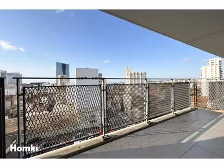 appartement t3 de 56 m2 à marseille 13003  rue cora vaucaire