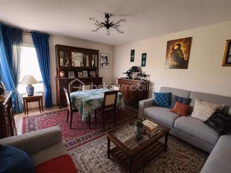 appartement de 48 m² avec balcon et cave