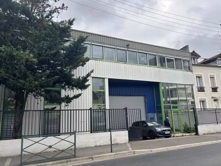 vente local d'activités 377 m²