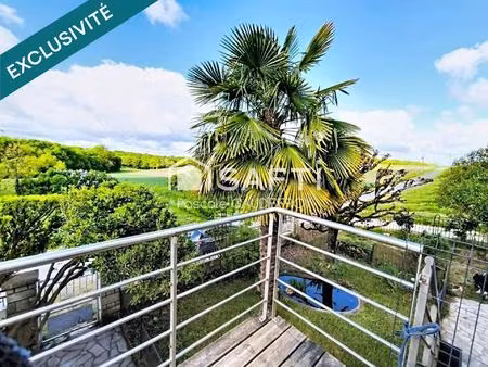 maison familiale au calme  a deux pas de jonzac