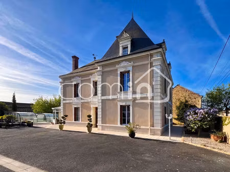 maison 7 pièces 280 m2