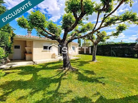 plain pied  3 chambres + garage  au calme