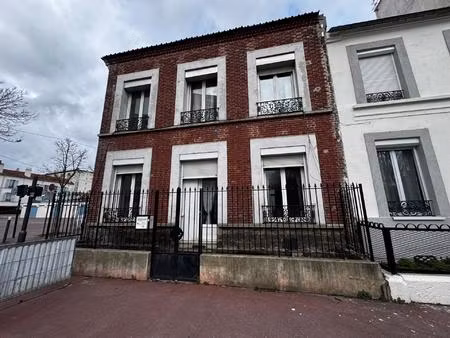 belle opportunité de trois maisons