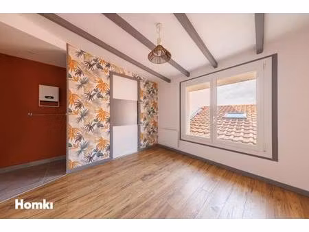 maison de ville t2 de 43 m2 à la roche-noire 63800