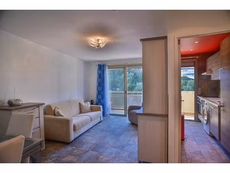 exclusivité - cannes centre - 2p proche suquet et vieux port  terrasse  garage & cave