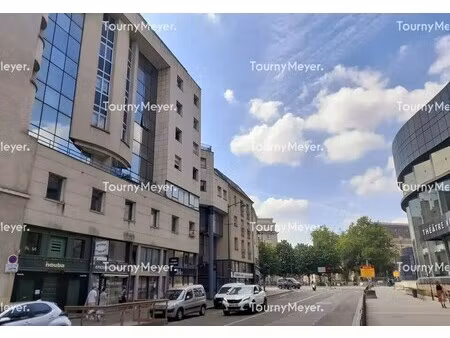 location bureaux 102 m²