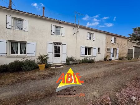 charmante maison de 145 m2 avec terrain de 1000 m2 à benet