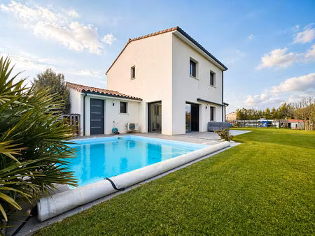 location maison 6 pièces  135.00m²  labarthe