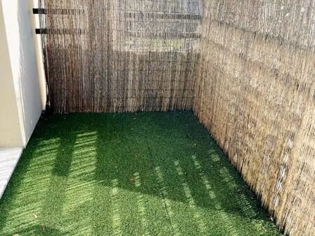 t2 - dernier étage  balcon sud  piscine  parking