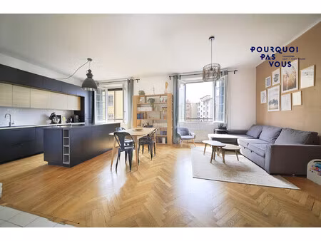 t3 rénové sans vis-à-vis avec ascenseur