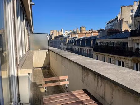 passy – studio d’exception rénové avec balcon