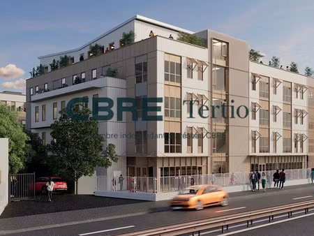 location bureau tours 3 700 m²