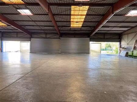 vente entrepôt / local d'activités garges les gonesse 1 300 m²