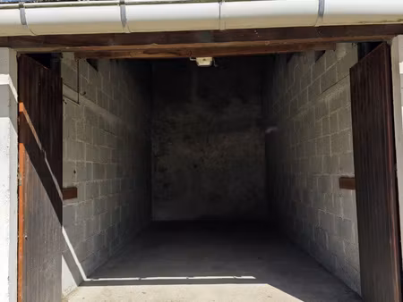 garage - amboise - hyper centre ville