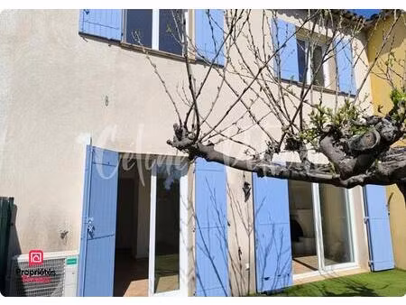 le plan-de-la-tour : charmante maison mitoyenne de 4 pièces  83 m² habitables - jardin ple