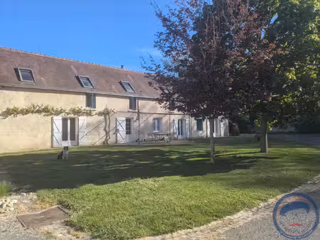 longère avec piscine au calme à la campagne