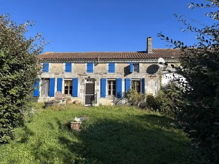 propriété de hameau avec 3 chambres et magnifiques jardins