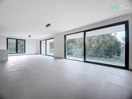 appartement te huur in schaarbeek met 4 slaapkamers