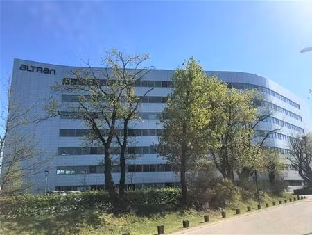 location bureau st herblain 2 696 m²