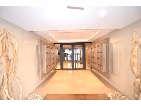 cannes stanislas  3 pièces avec terrasse 39m2  parking