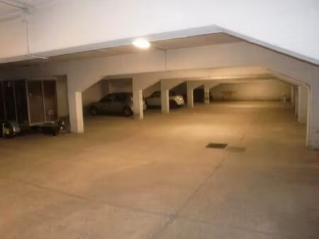 à louer garage-parking 10 m² – 65 € |thionville