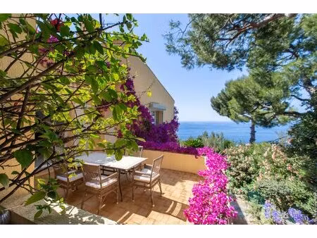 villa de charme 5 pièces avec piscine et accès direct à monaco