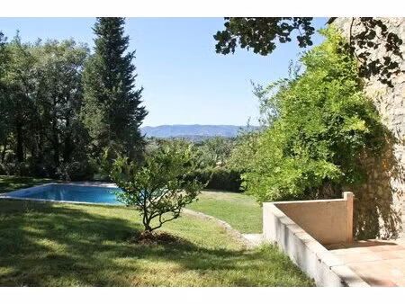 luxueux mas de 570 m²avec parc de 9000 m²