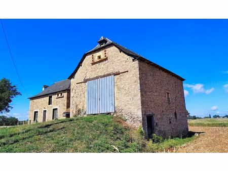 vente ferme 5 pièces 156 m² à galgan (12220)  94 000 €