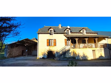 vente ferme 4 pièces 80 m² à valzergues (12220)  114 900 €
