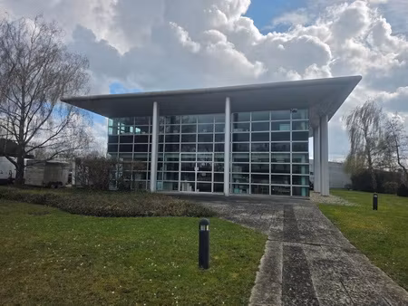 bureau 10 pièces - 500 m²