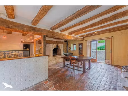vente maison 4 pièces 106 m² à saint-hippolyte (37600)  176 714 €
