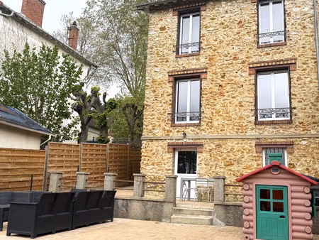 triel-sur-seine – jolie meulière rénovée en bord de seine