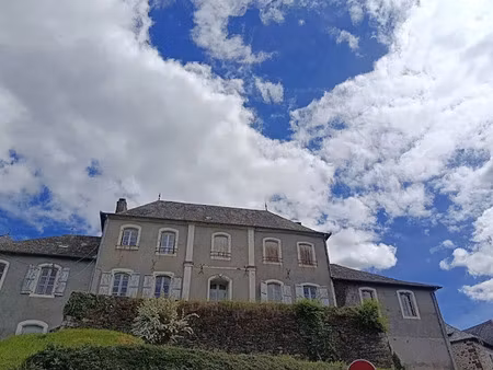 vente immeuble 6 pièces 310 m² à voutezac (19130)  110 500 €