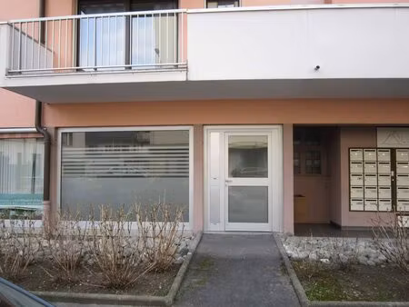 location local professionnel 30m² annecy 74000