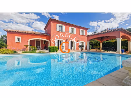 belle villa avec piscine à vendre proche uzès
