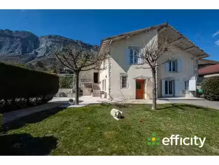 maison 6 pièces - 147 m²
