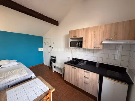 arles quartier roquette  studio de 15 m² meublé